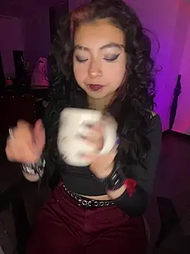 Snapshot of _Gothiccbitch_ chatting on 10.07.25  Gothiccbitch  online show from 10.07.25