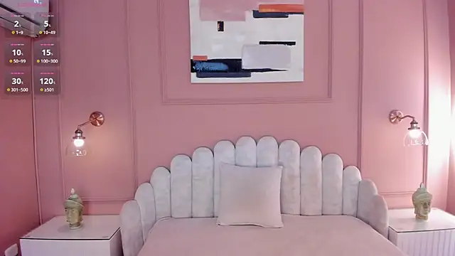 Snapshot of mara_brooks chatting on 02.11.25 mara brooks online show from 02.11.25