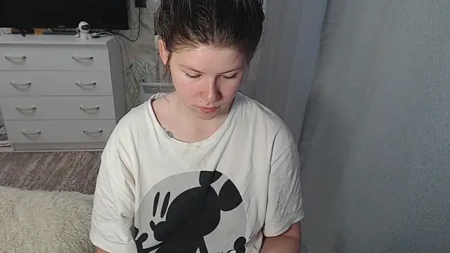 Snapshot of MelissaXKinky chatting on 02.17.25 MelissaXKinky online show from 02.17.25