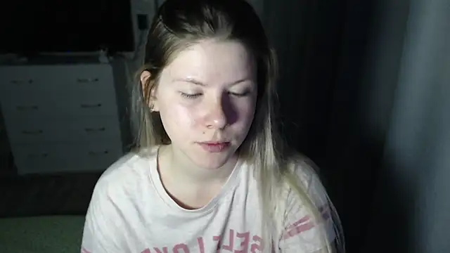 Snapshot of MelissaXKinky chatting on 02.21.25 MelissaXKinky online show from 02.21.25