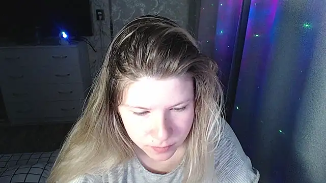 Snapshot of MelissaXKinky chatting on 03.05.25 MelissaXKinky online show from 03.05.25