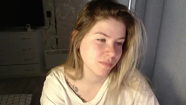 Snapshot of MelissaXKinky chatting on 03.14.25 MelissaXKinky online show from 03.14.25