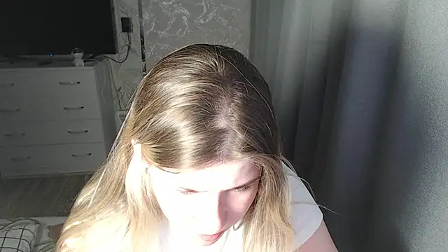 Snapshot of MelissaXKinky chatting on 03.16.25 MelissaXKinky online show from 03.16.25