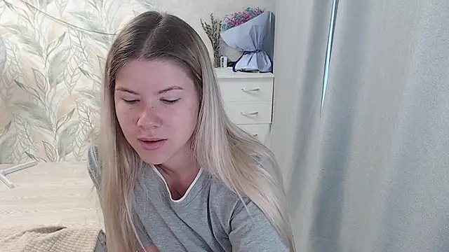 Snapshot of MelissaXKinky chatting on 09.11.25 MelissaXKinky online show from 09.11.25