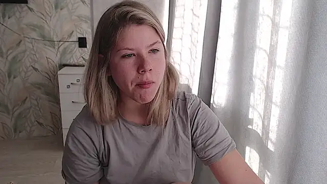 Snapshot of MelissaXKinky chatting on 10.15.25 MelissaXKinky online show from 10.15.25