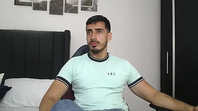 Snapshot of muscle_ares chatting on 02.07.25 muscle ares online show from 02.07.25