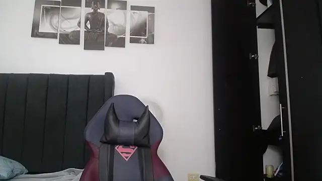 Snapshot of muscle_ares chatting on 02.27.25 muscle ares online show from 02.27.25