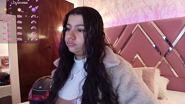 Snapshot of Miaa_Smiith1 chatting on 02.22.25 Miaa Smiith1 online show from 02.22.25