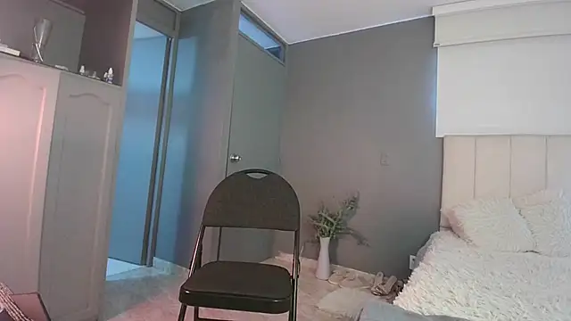 Snapshot of arteverena chatting on 01.25.25 arteverena online show from 01.25.25