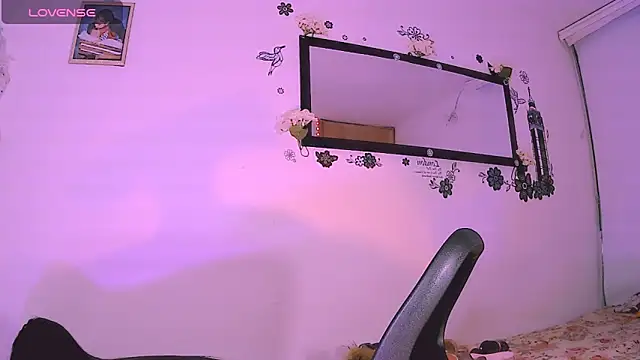 Snapshot of Candy_beauty chatting on 01.24.25 Candy beauty online show from 01.24.25