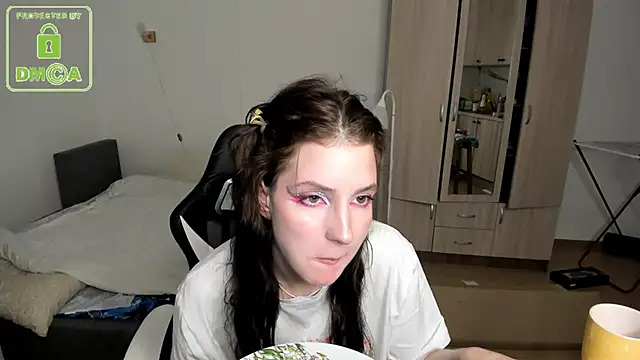 Snapshot of Bridget_fitness chatting on 01.21.25 Bridget fitness online show from 01.21.25