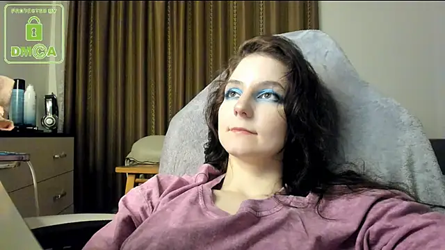 Snapshot of Bridget_fitness chatting on 01.28.25 Bridget fitness online show from 01.28.25