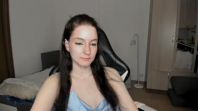 Snapshot of Bridget_fitness chatting on 02.15.25 Bridget fitness online show from 02.15.25