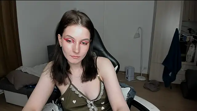 Snapshot of Bridget_fitness chatting on 02.23.25 Bridget fitness online show from 02.23.25