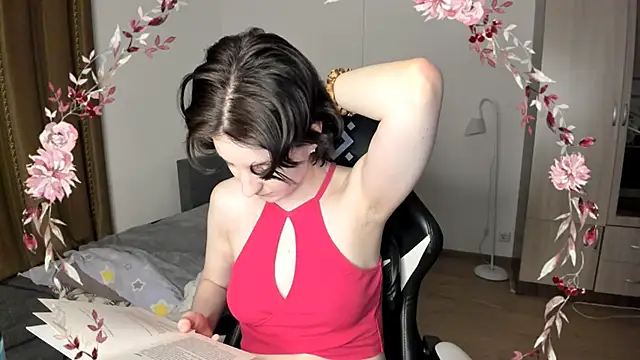 Snapshot of Bridget_fitness chatting on 03.11.25 Bridget fitness online show from 03.11.25