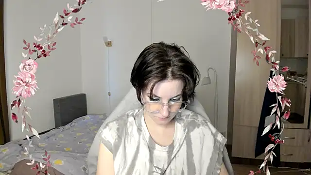 Snapshot of Bridget_fitness chatting on 03.12.25 Bridget fitness online show from 03.12.25