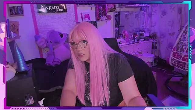 Snapshot of MegariaB chatting on 02.09.25 MegariaB online show from 02.09.25