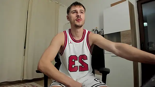 Snapshot of Jimmymorello chatting on 11.03.25 Jimmymorello online show from 11.03.25