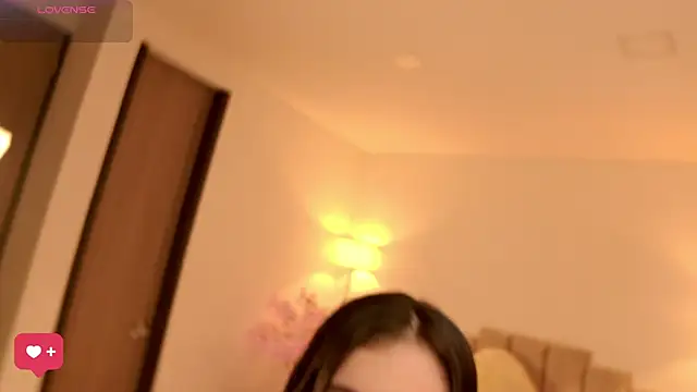 Snapshot of KaylaCollinsX chatting on 09.26.25 KaylaCollinsX online show from 09.26.25