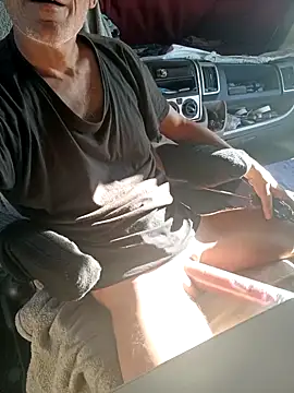 Snapshot of richa22cm chatting on 09.10.25 richa22cm online show from 09.10.25