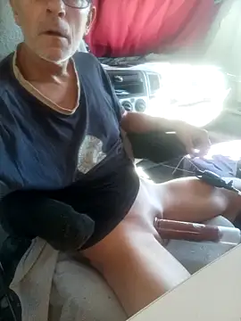 Snapshot of richa22cm chatting on 09.22.25 richa22cm online show from 09.22.25