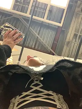 Snapshot of Sextazy chatting on 12.11.24 Sextazy online show from 12.11.24