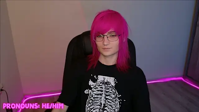 Snapshot of CuteYukiKun chatting on 12.01.24 CuteYukiKun online show from 12.01.24