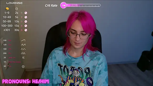 Snapshot of CuteYukiKun chatting on 12.11.24 CuteYukiKun online show from 12.11.24