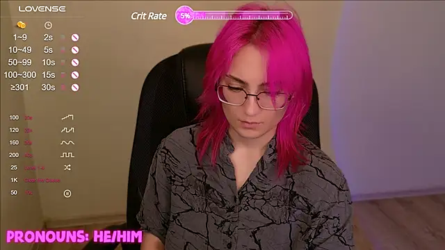 Snapshot of CuteYukiKun chatting on 12.16.24 CuteYukiKun online show from 12.16.24