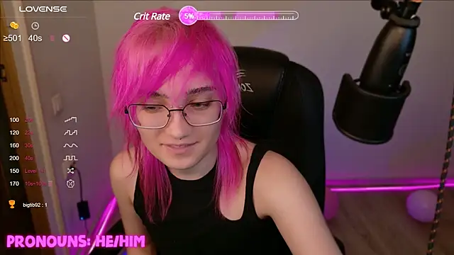 Snapshot of CuteYukiKun chatting on 12.28.24 CuteYukiKun online show from 12.28.24