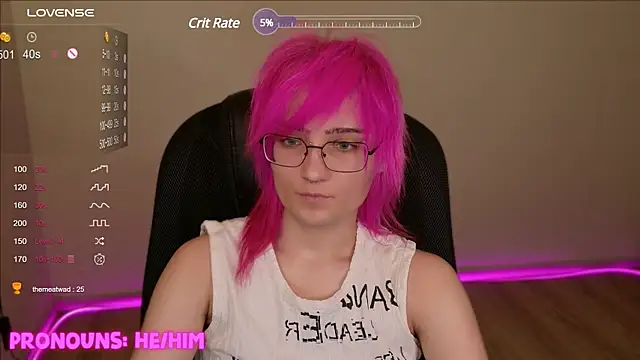 Snapshot of CuteYukiKun chatting on 12.30.24 CuteYukiKun online show from 12.30.24