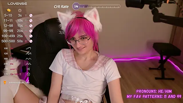 Snapshot of CuteYukiKun chatting on 01.19.25 CuteYukiKun online show from 01.19.25