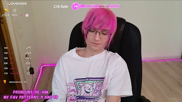 Snapshot of CuteYukiKun chatting on 01.25.25 CuteYukiKun online show from 01.25.25