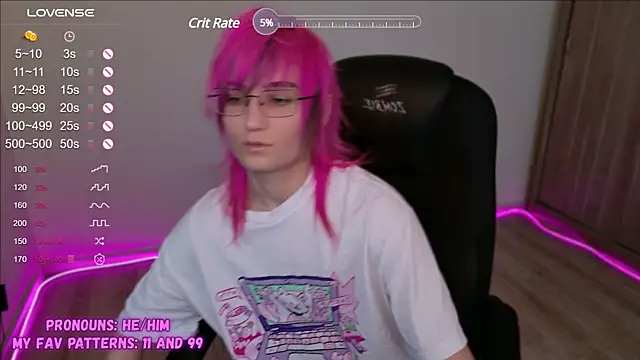 Snapshot of CuteYukiKun chatting on 01.26.25 CuteYukiKun online show from 01.26.25