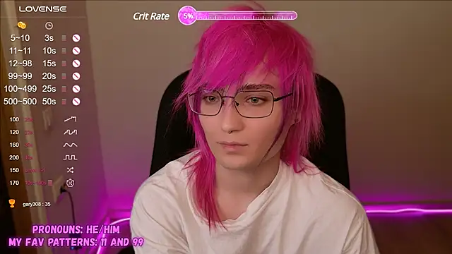 Snapshot of CuteYukiKun chatting on 01.26.25 CuteYukiKun online show from 01.26.25