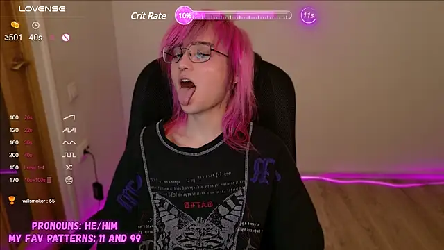 Snapshot of CuteYukiKun chatting on 02.11.25 CuteYukiKun online show from 02.11.25