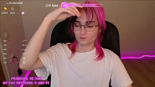 Snapshot of CuteYukiKun chatting on 02.28.25 CuteYukiKun online show from 02.28.25