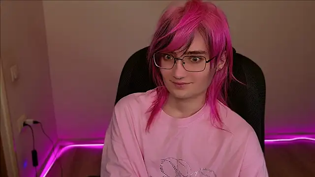 Snapshot of CuteYukiKun chatting on 03.02.25 CuteYukiKun online show from 03.02.25