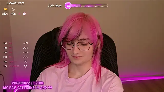 Snapshot of CuteYukiKun chatting on 03.07.25 CuteYukiKun online show from 03.07.25