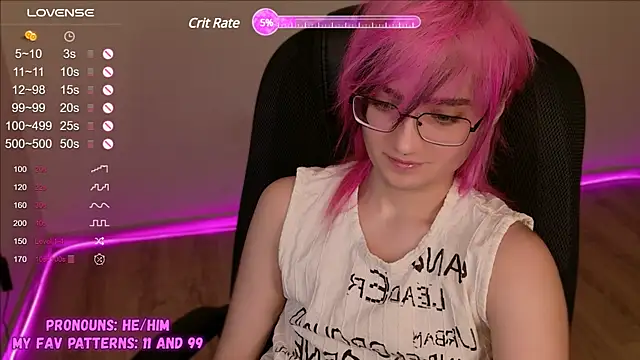 Snapshot of CuteYukiKun chatting on 03.20.25 CuteYukiKun online show from 03.20.25