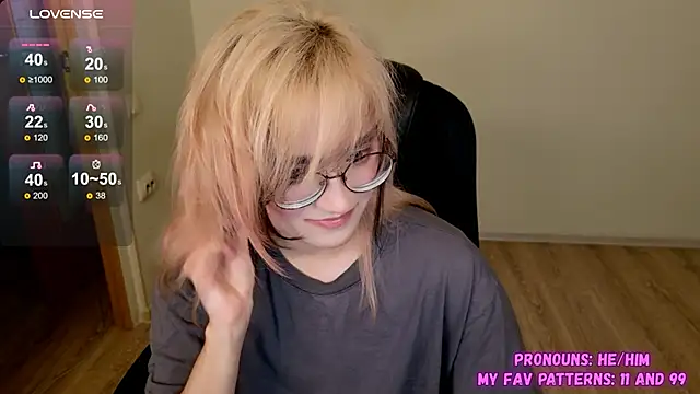 Snapshot of CuteYukiKun chatting on 09.26.25 CuteYukiKun online show from 09.26.25