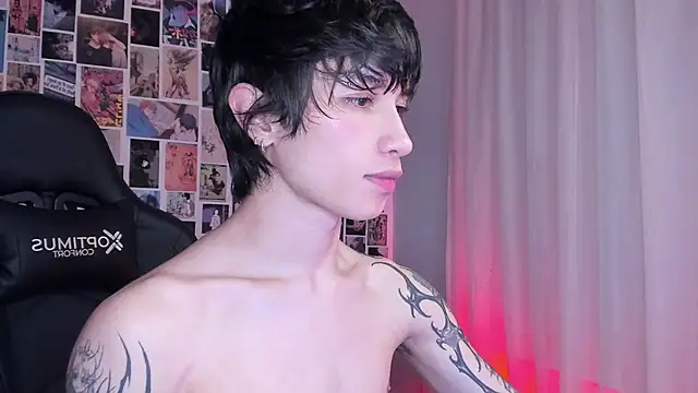 Snapshot of liamelf chatting on 03.22.25 liamelf online show from 03.22.25