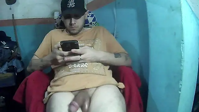 Snapshot of JoelCrza chatting on 01.17.25 JoelCrza online show from 01.17.25