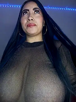 Snapshot of dayanna_86 chatting on 03.19.25 dayanna 86 online show from 03.19.25