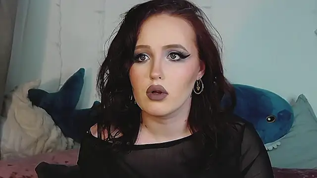 Snapshot of IrinaArt chatting on 01.13.25 IrinaArt online show from 01.13.25