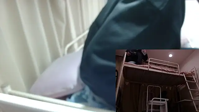 Snapshot of POCARI_SWEAT chatting on 12.23.24 POCARI SWEAT online show from 12.23.24