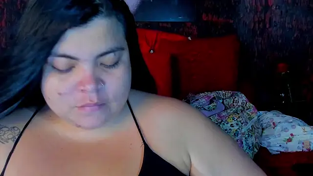 Snapshot of sobigcurvy4u chatting on 12.18.24 sobigcurvy4u online show from 12.18.24