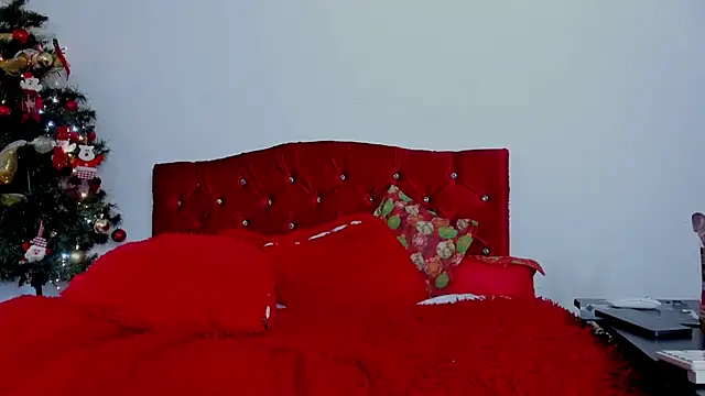 Snapshot of sobigcurvy4u chatting on 01.02.25 sobigcurvy4u online show from 01.02.25