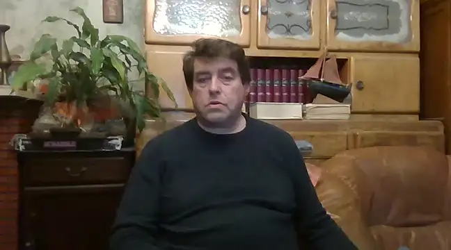 Snapshot of sympatrique chatting on 12.12.24 sympatrique online show from 12.12.24