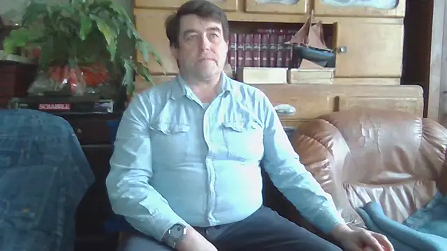 Snapshot of sympatrique chatting on 12.13.24 sympatrique online show from 12.13.24